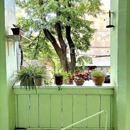 Authentic Old Tbilisi Apartment المظهر الخارجي الصورة